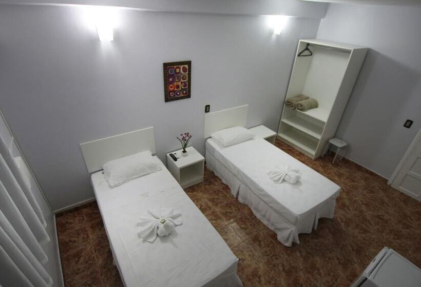 标准间, Iguassu Flats