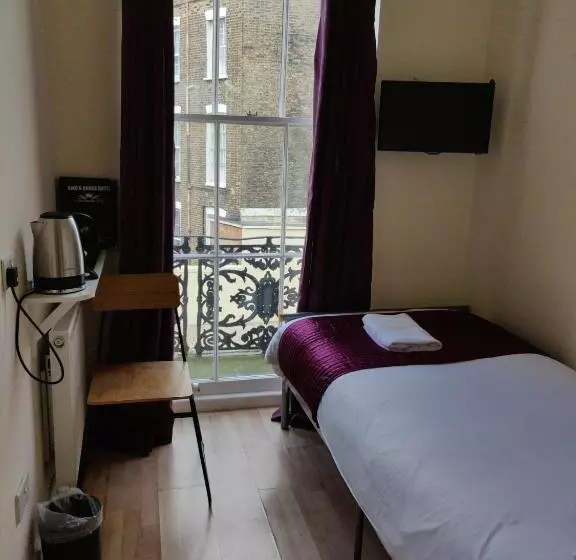 اتاق استاندارد یک نفره, Kings Cross Hotel London