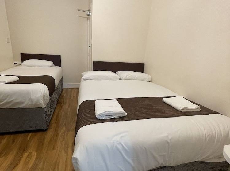 Номер Стандарт Трехместный, Kings Cross Hotel London