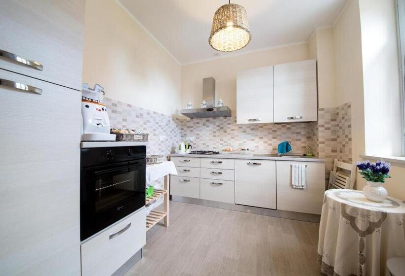آپارتمان لوکس 1 خوابه, La Vecchia Tenenza B&b