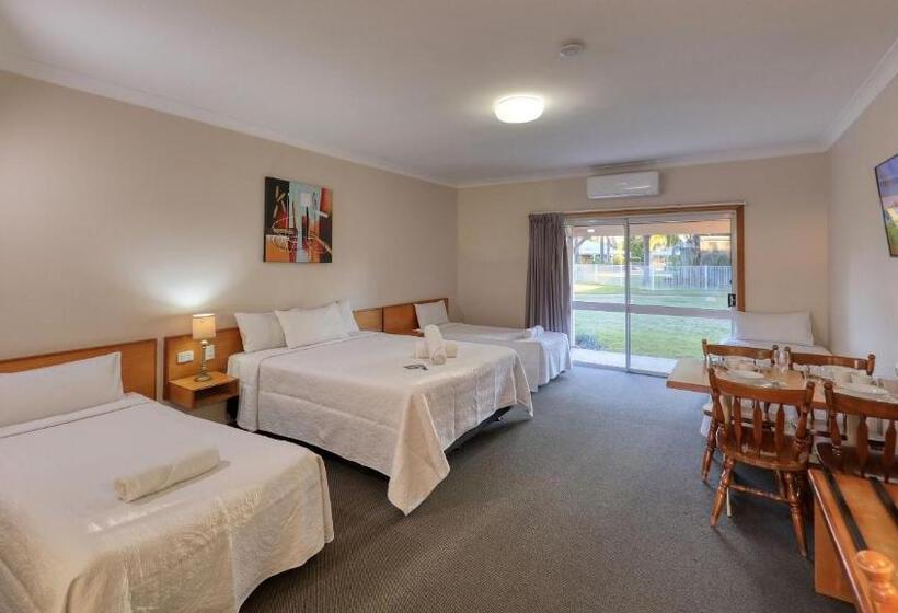 Семейный Номер, Chinchilla Great Western Motor Inn