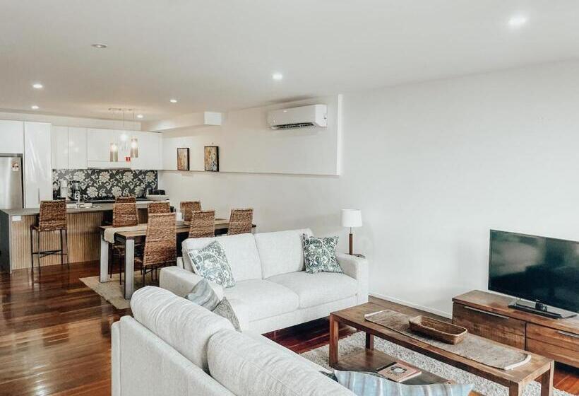 带泳池景观及3个卧室的公寓, The Butter Factory Byron Bay