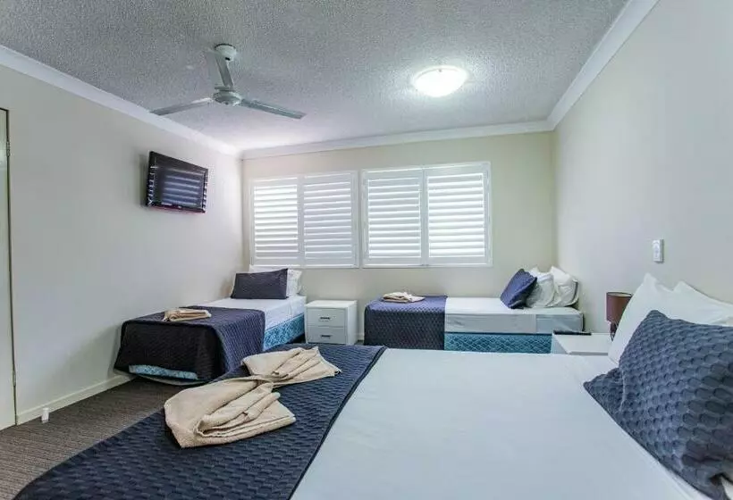 اتاق خانوادگی, Tropicana Motel