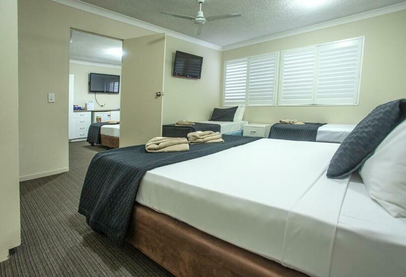 Семейный Номер, Tropicana Motel