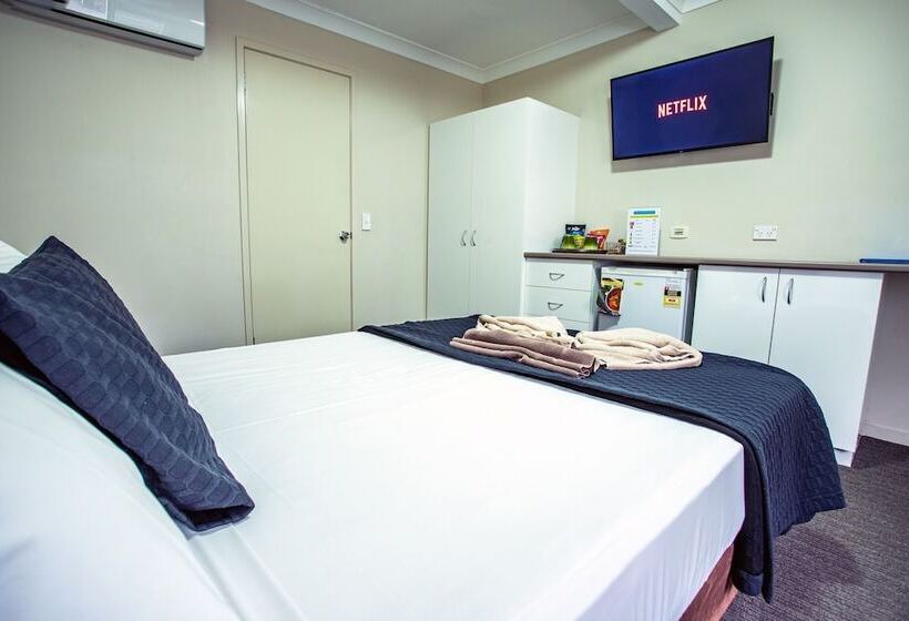 Номер Deluxe, Tropicana Motel