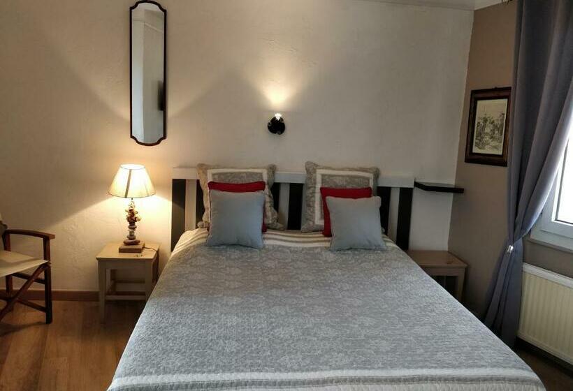 غرفة قياسية مطلّة علي البحر, Villa Chateau Les Terrasses, Tamaris, Vues Mer Exceptionnelles Au Calme, Mer Et Plage à 2mn à Pied