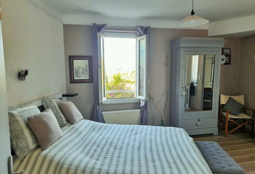 اتاق استاندارد با چشم‌انداز دریا, Villa Chateau Les Terrasses, Tamaris, Vues Mer Exceptionnelles Au Calme, Mer Et Plage à 2mn à Pied