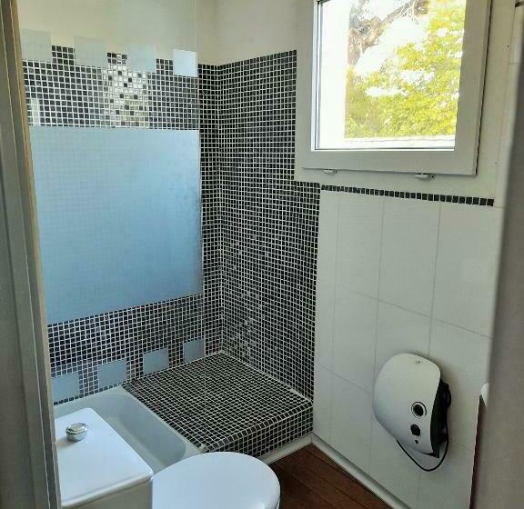 غرفة قياسية مطلّة علي البحر, Villa Chateau Les Terrasses, Tamaris, Vues Mer Exceptionnelles Au Calme, Mer Et Plage à 2mn à Pied