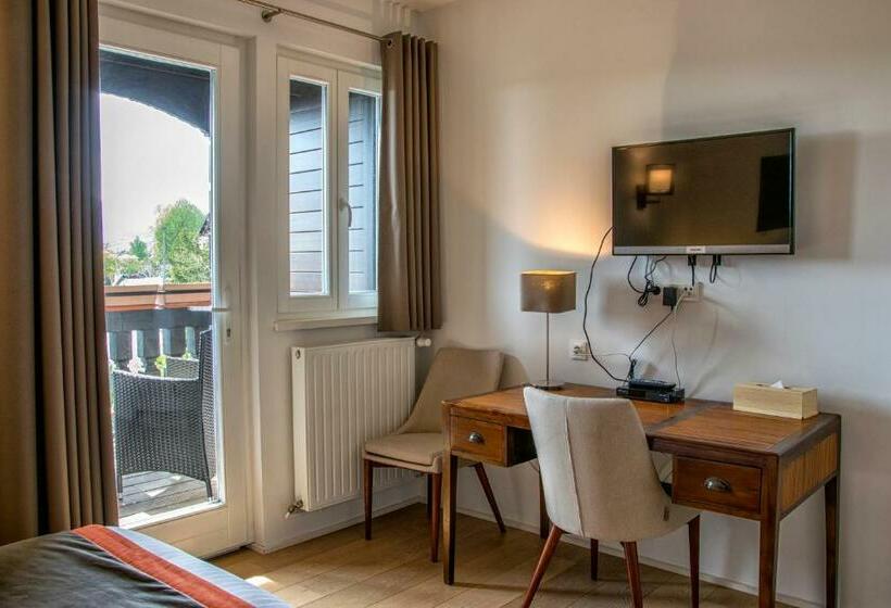 Superior Room with Terrace, La Villa Du Coteau