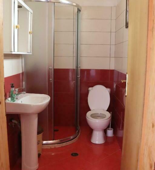 غرفة عائلية, Rooms Merlika  Inside The Castle