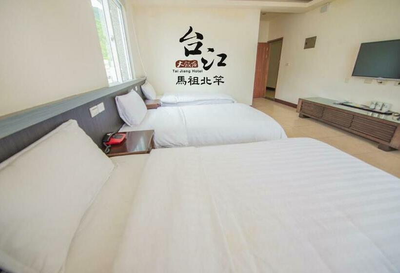 اتاق استاندارد سه نفره, Taijing