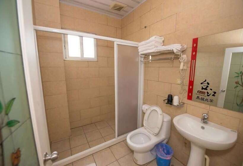 اتاق استاندارد چهار تخته, Taijing