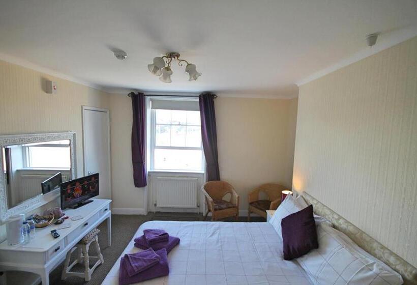 غرفة عائلية مطلّة علي البحر, The Anchorage