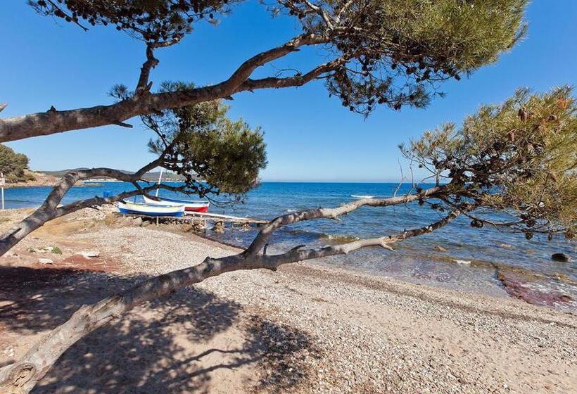 غرفة ديلوكس ثلاثية مطلة على البحر, Villa Chateau Les Terrasses, Tamaris, Vues Mer Exceptionnelles Au Calme, Mer Et Plage à 2mn à Pied