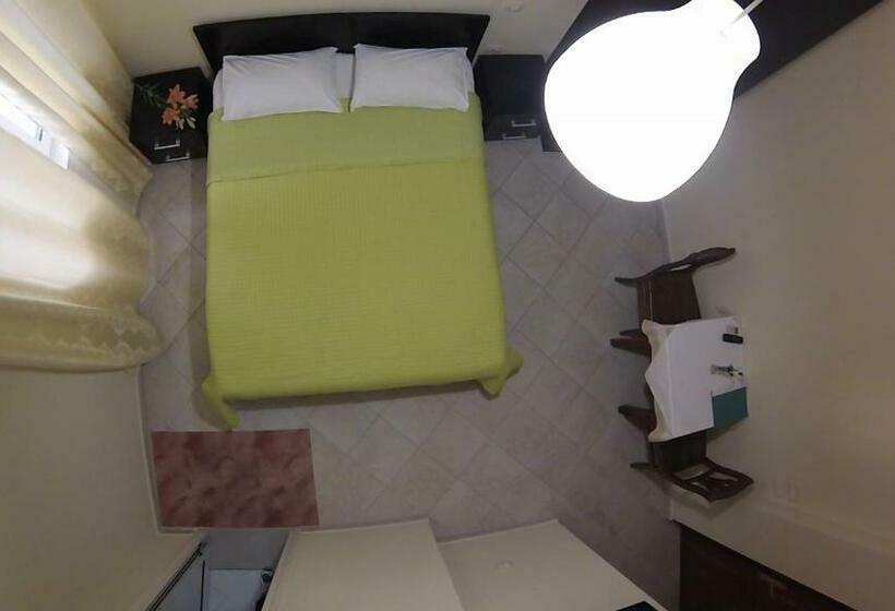 غرفة إقتصادية, 4 Stinet