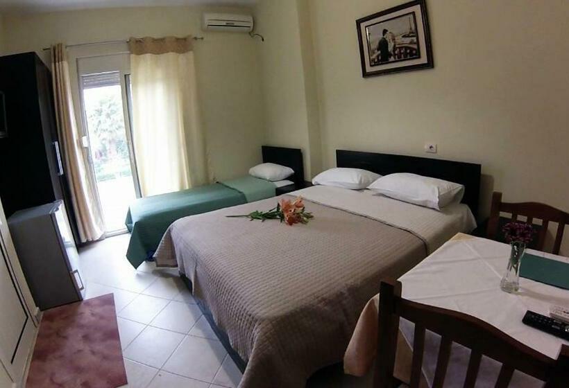 غرفة ديلوكس عائلية, 4 Stinet