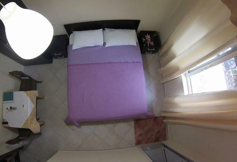 غرفة إقتصادية, 4 Stinet