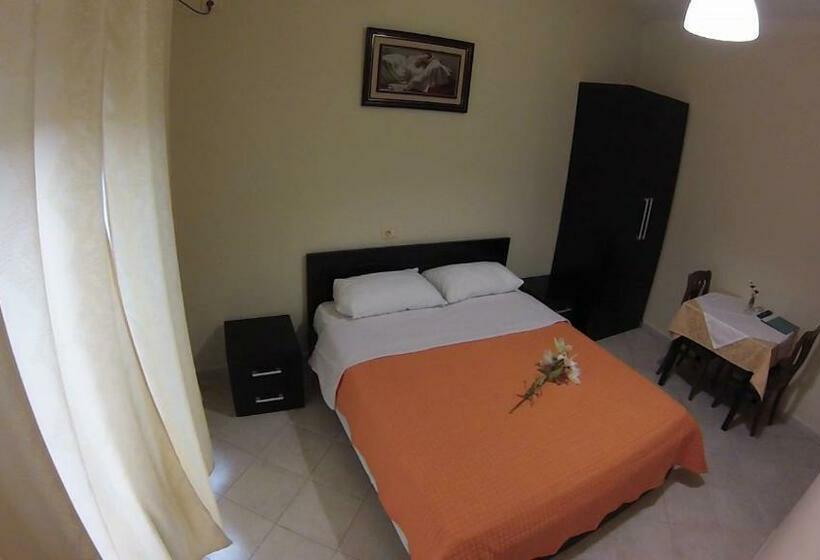 غرفة إقتصادية, 4 Stinet