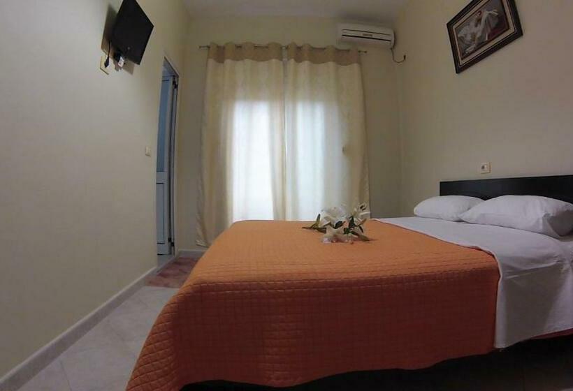 غرفة إقتصادية, 4 Stinet