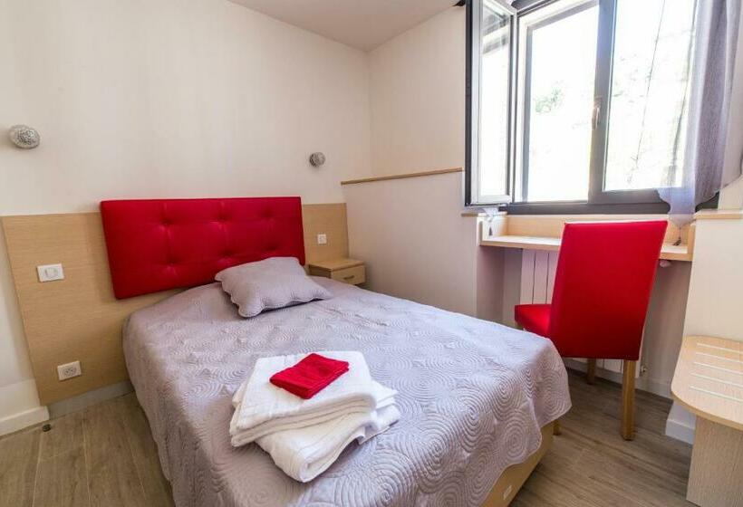 스탠다드 싱글 룸, A Sant'anna