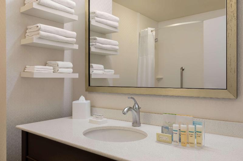 豪华房间, Alreem