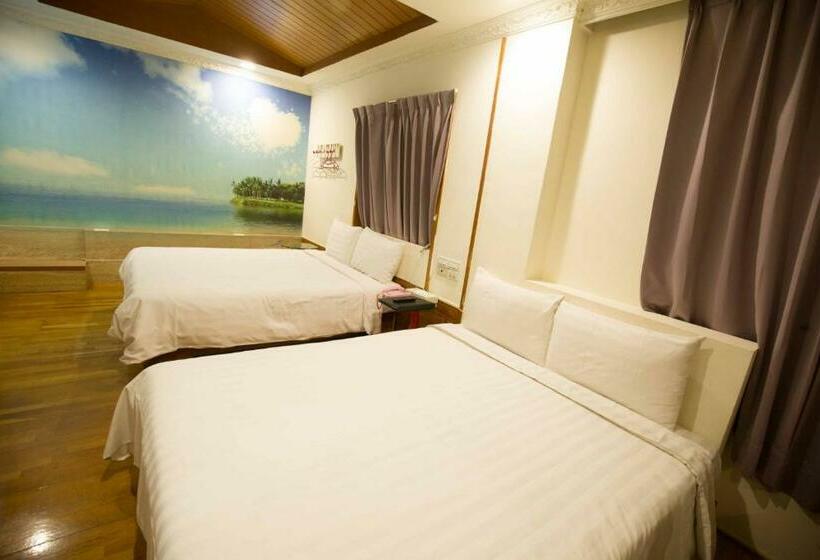 Standard Neljän Hengen Huone, Anshun