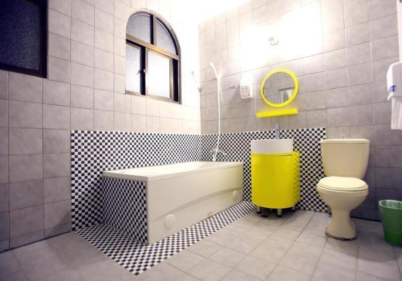 Standard-huone, Anshun