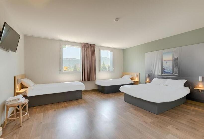 חדר סטנדרט לארבעה, B&b Hotel Marseille Aéroport Saint Victoret