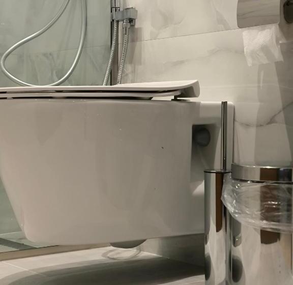 スタンダードトリプルルーム, Chicago