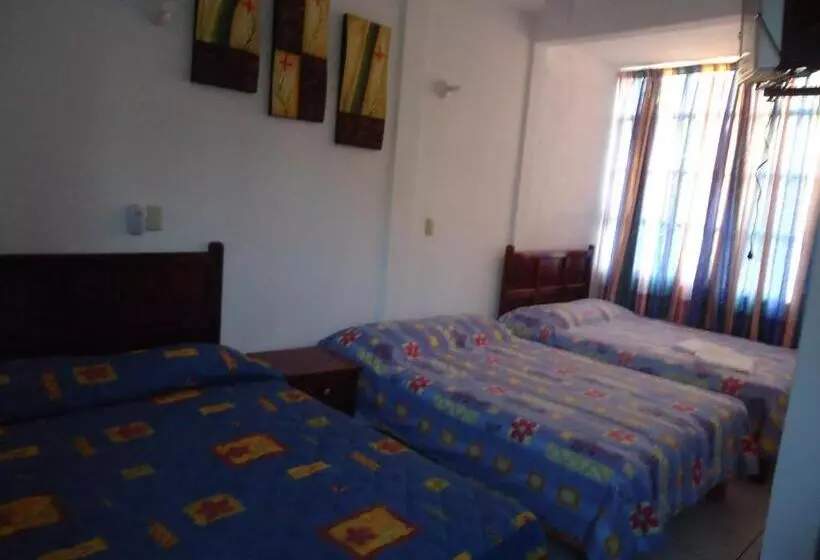 اتاق استاندارد سه نفره, Cz