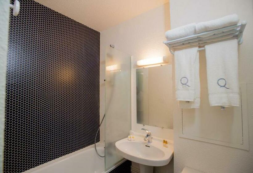 חדר סטנדרט לארבעה, Hôtel Des 4 Ours