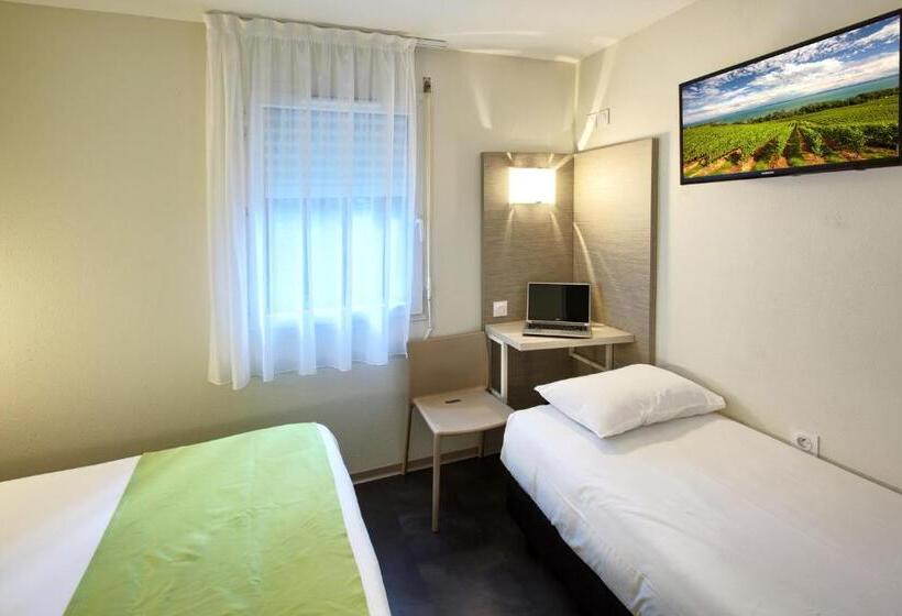 Номер Стандарт Трехместный, Hôtel Formules Club 2