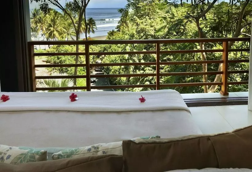 キングサイズベッドのデラックスルーム, Las Flores Resort