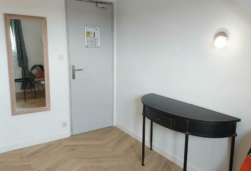 Номер Стандарт, Logis Hôtel Vannes Nord Le Clos Des Hortensias