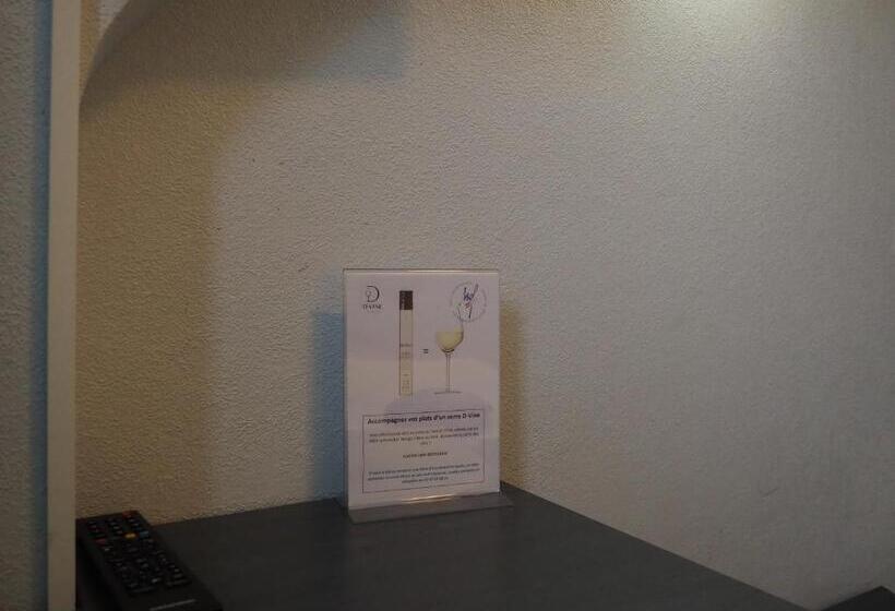 Номер Basic, Logis Hôtel Vannes Nord Le Clos Des Hortensias