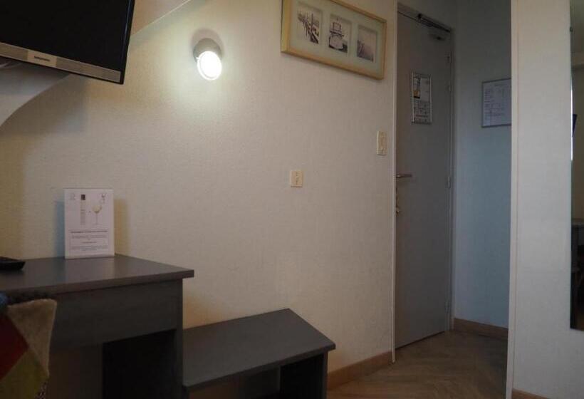 Номер Basic, Logis Hôtel Vannes Nord Le Clos Des Hortensias