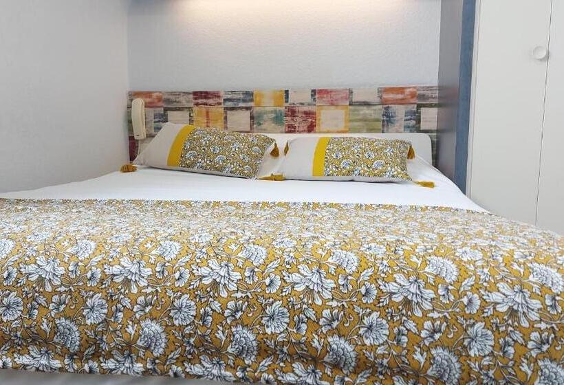 Номер Basic, Logis Hôtel Vannes Nord Le Clos Des Hortensias