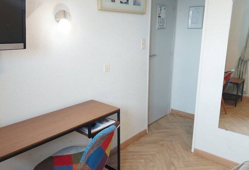 Номер Basic, Logis Hôtel Vannes Nord Le Clos Des Hortensias