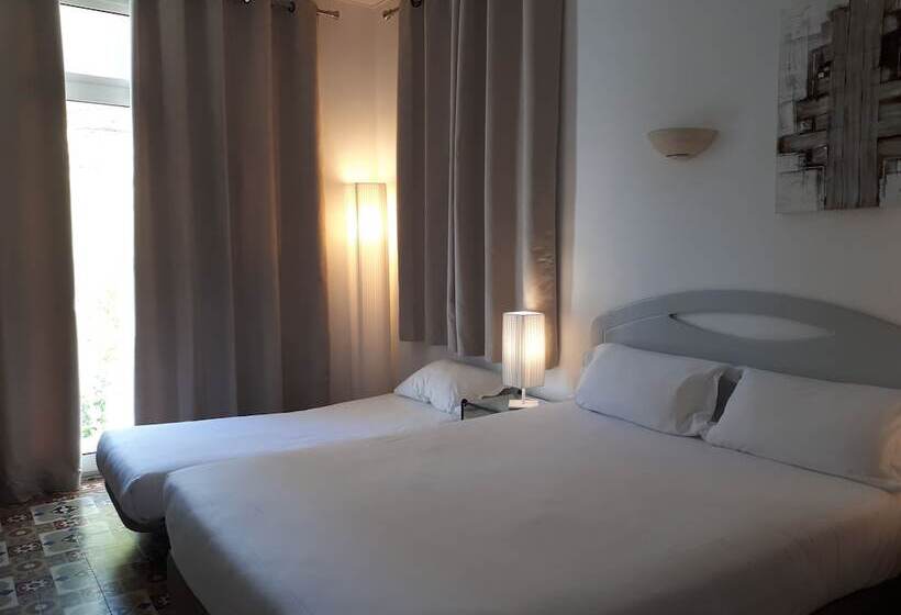 اتاق استاندارد سه نفره, Marengo