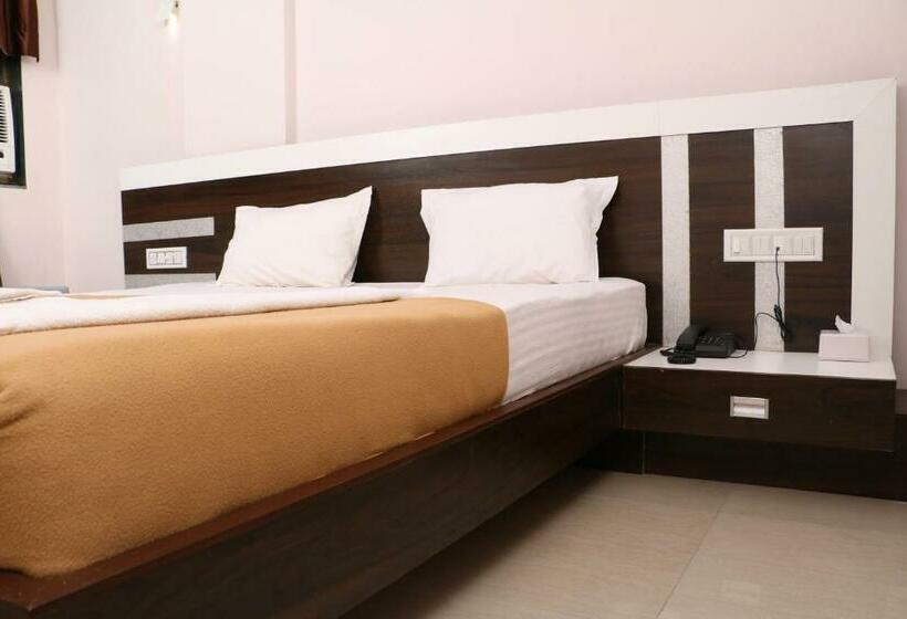 デラックスルーム, Regency Vasai