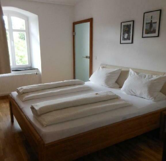 Номер Стандарт Вид на Сад, Weingut  Moselloreley