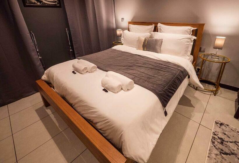 スイート, Suites Coronell d'En Vila