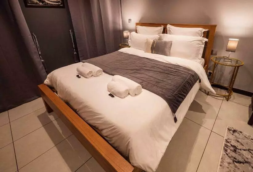 سوییت, Suites Coronell d'En Vila