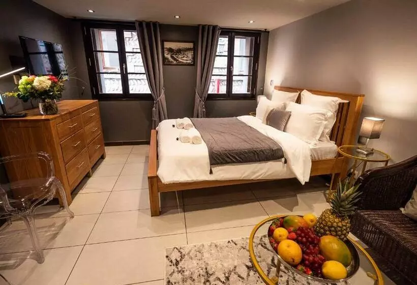 سوییت, Suites Coronell d'En Vila