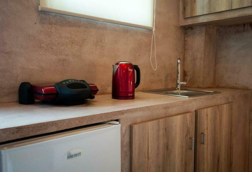 استودیوی استاندارد, Zante Nest Studios & Apartments