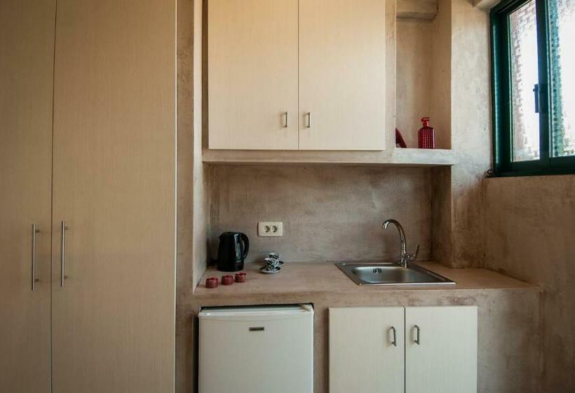 استودیوی استاندارد, Zante Nest Studios & Apartments