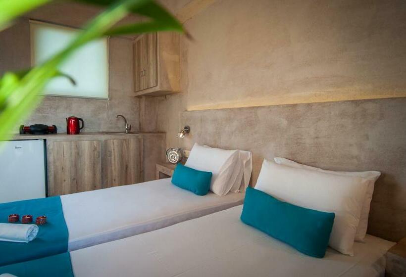 استودیوی استاندارد, Zante Nest Studios & Apartments