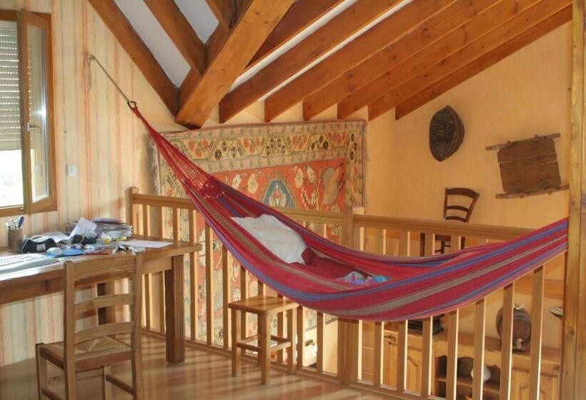 Люкс 2 Спальни, Chambre D Hôtes Les Crets