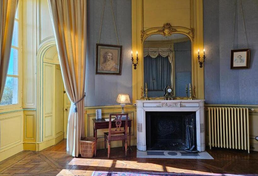 デラックスルーム, Chateau De Craon