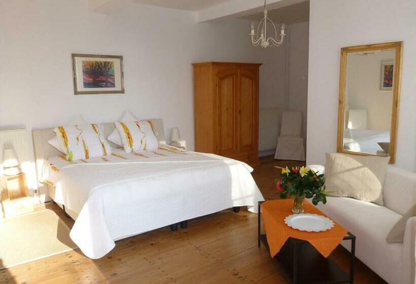 스탠다드 룸 풀장 전망, Domaine Du Papillon